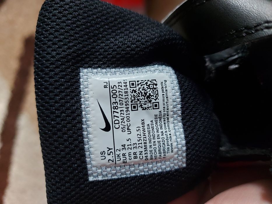 Tenesi nike fete masura 34