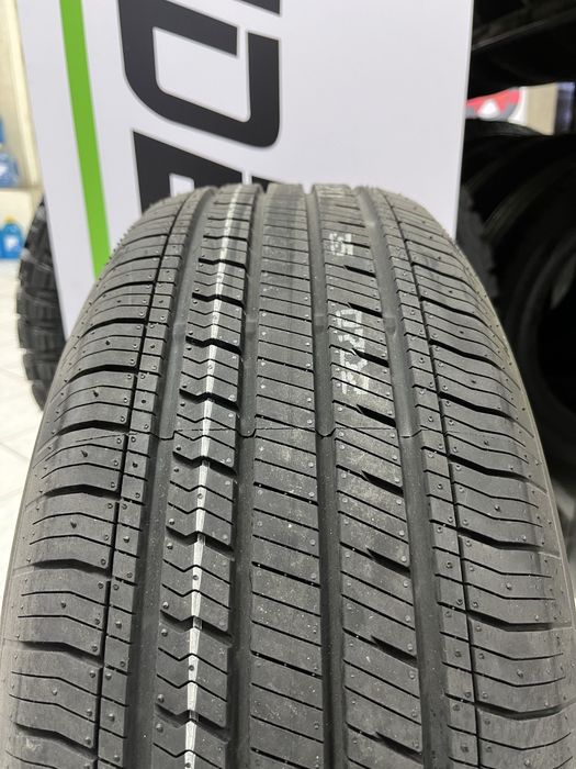235/60 R18  YOKOHAMA G99