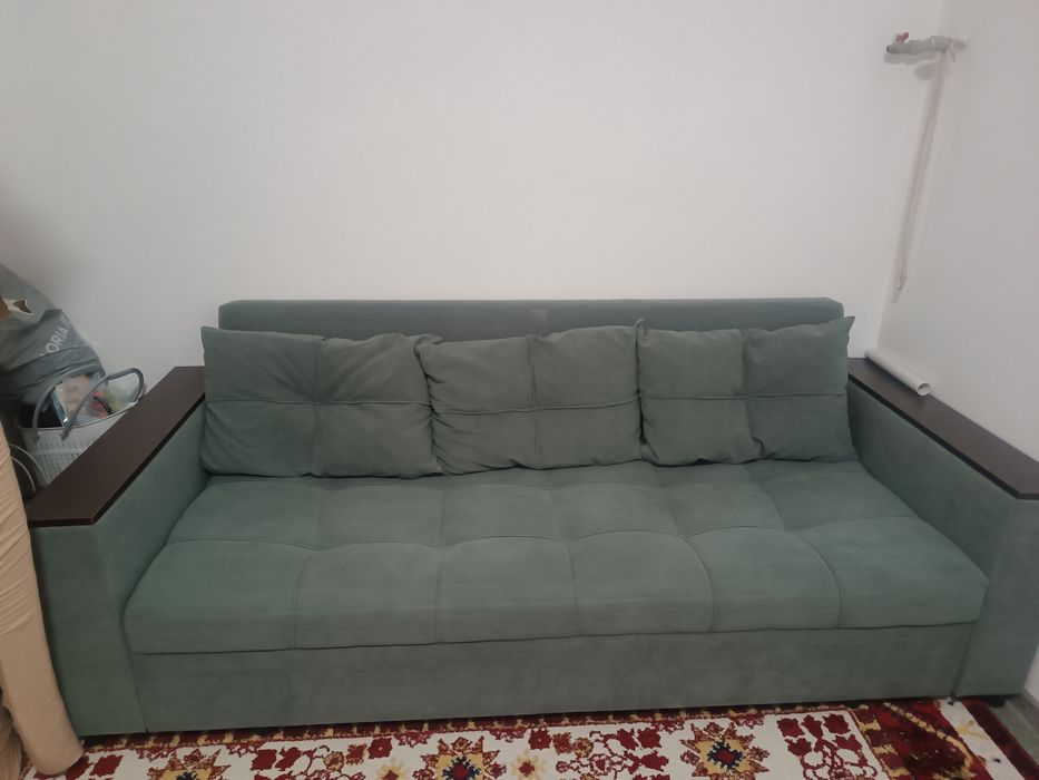 Продам диван в хорошем состоянии