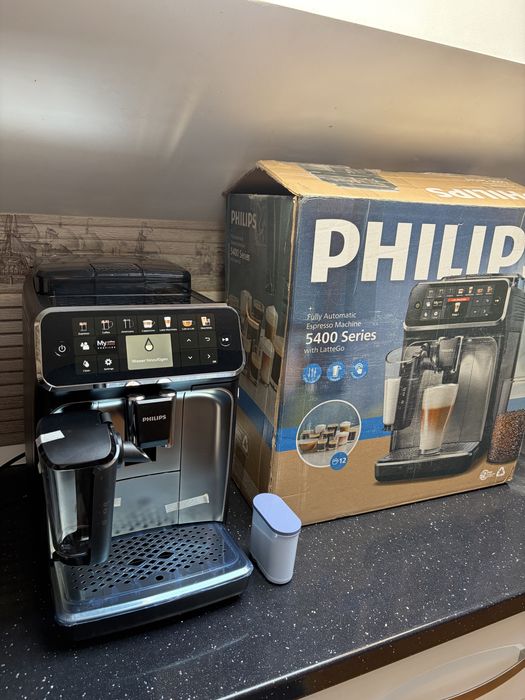 Espressor automat Philips Seria 5400 LatteGo EP5447/90