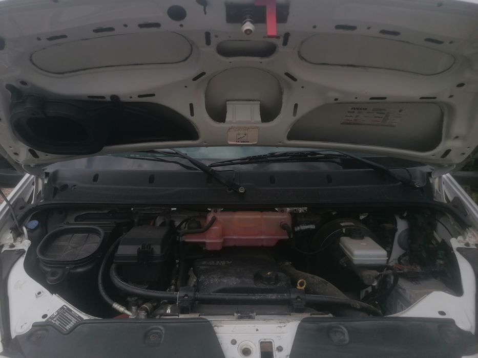 Vând Iveco daily doka 7 locuri