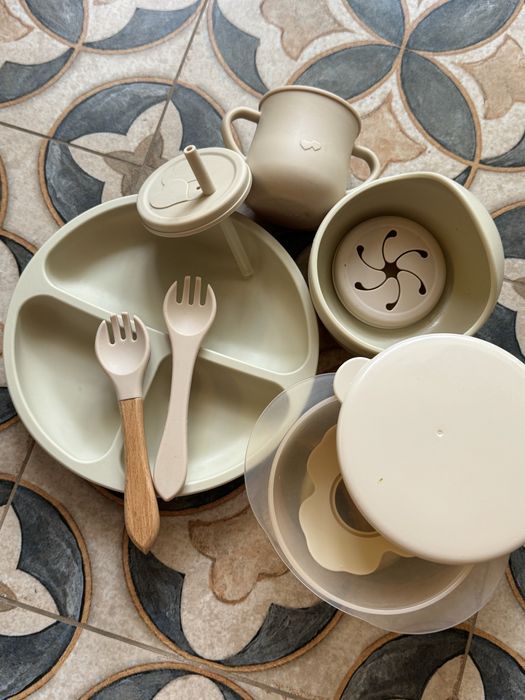 Детская силиконова посуда