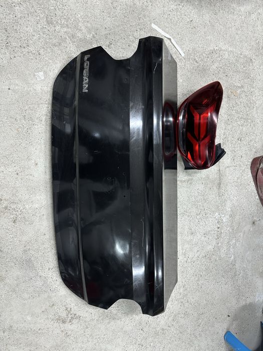 Hayon dacia logan 3.