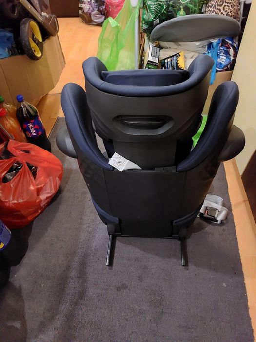 Vând scaun de mașină  pentru copii Cybex