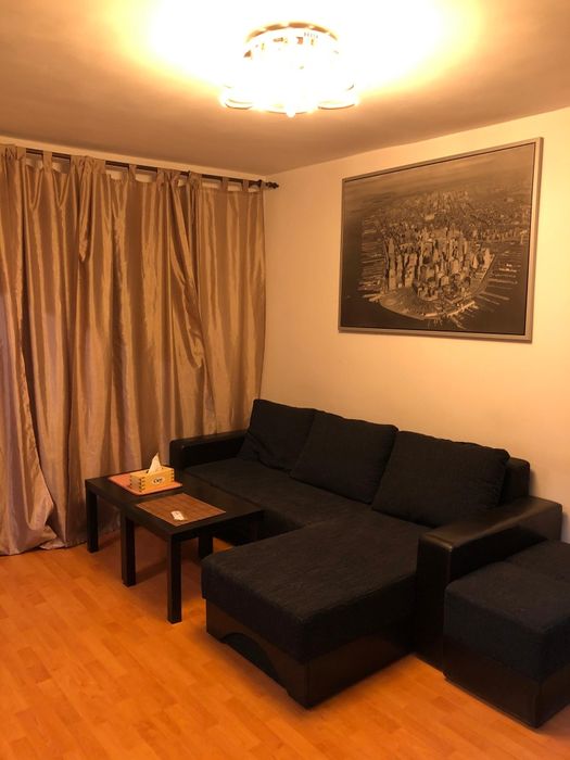 Închiriez apartament 4 camere