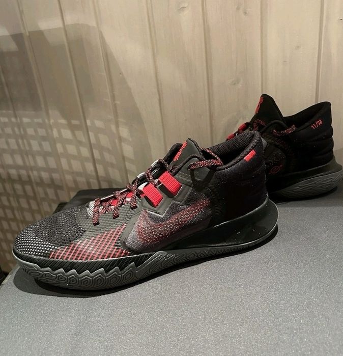 Маратонки Nike Kyrie Flytrap 5