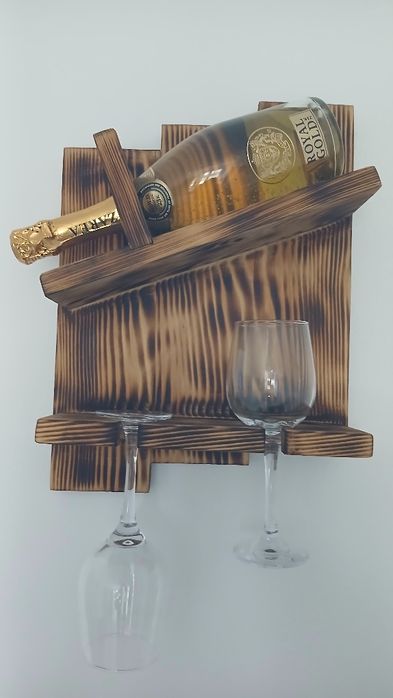 suport sticla de vin si pahare !