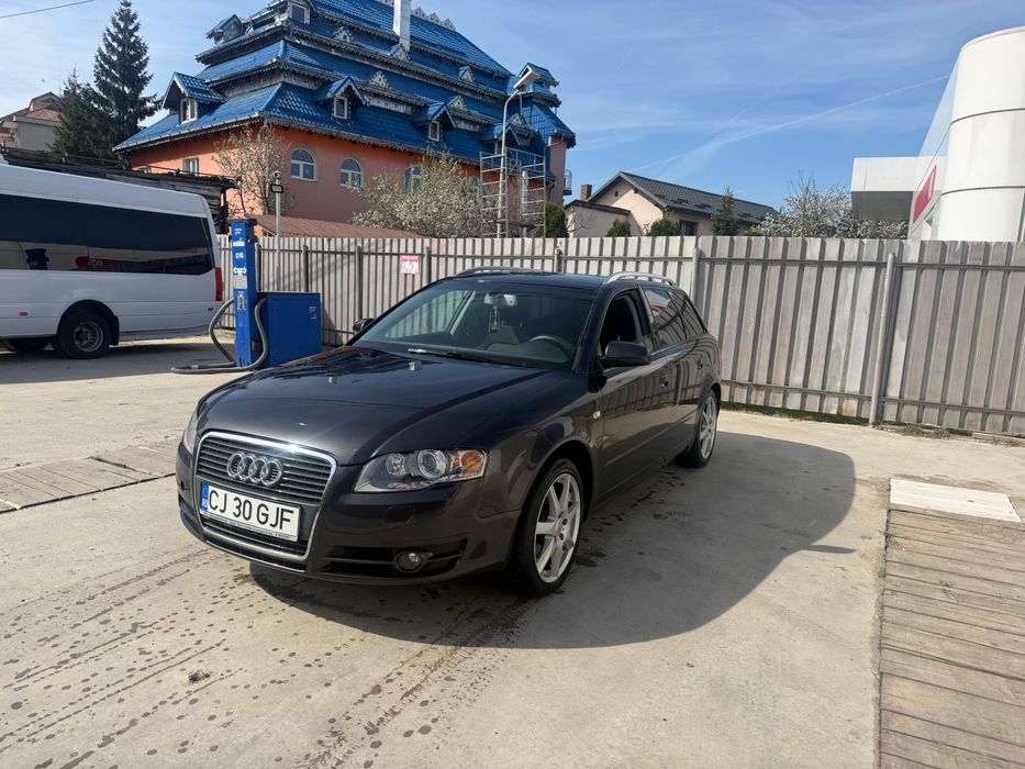Vând   Audi  A4B7