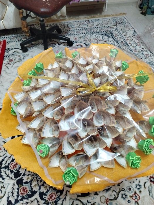 Даиын букет ақша потогын ашады