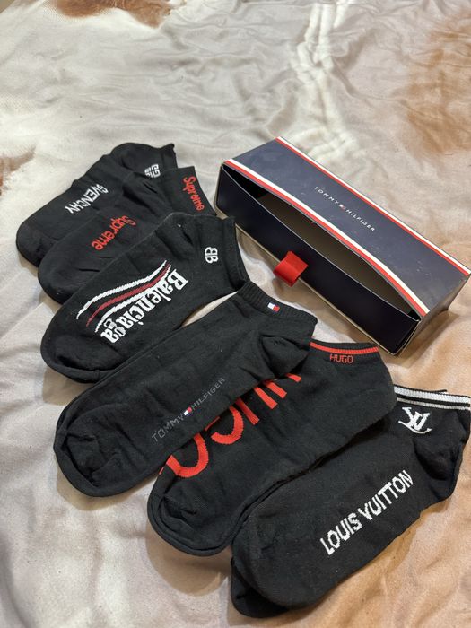 Къси чорапи на известни брандове