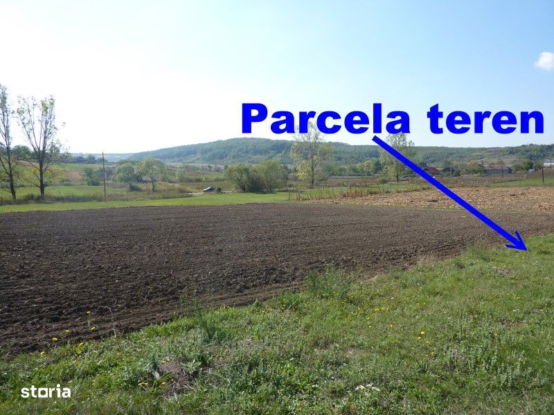 Teren de vanzare 2 900 mp sau 2 165mp pt casa de vacanta