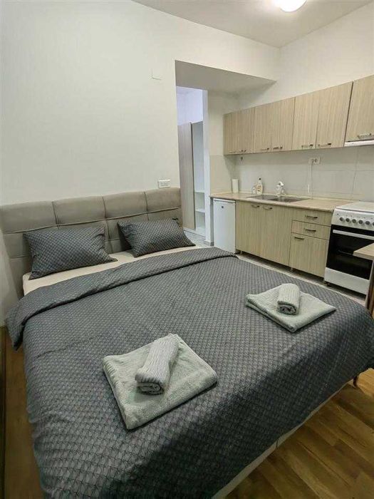 Дава се под наем Двустаен апартамент в Бургас, Зорница - 57 кв.м за 178.5 € - Снимка #1