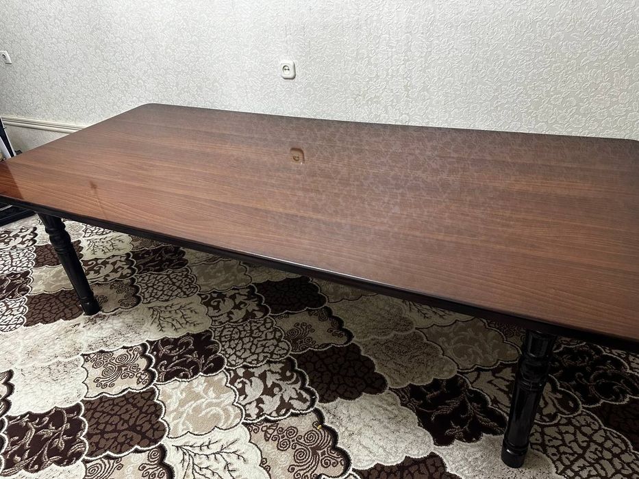 Комплект стол и стулья для гостиной