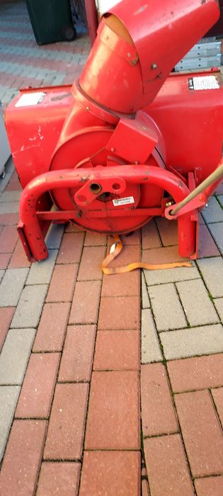 Freza de zăpadă benzina