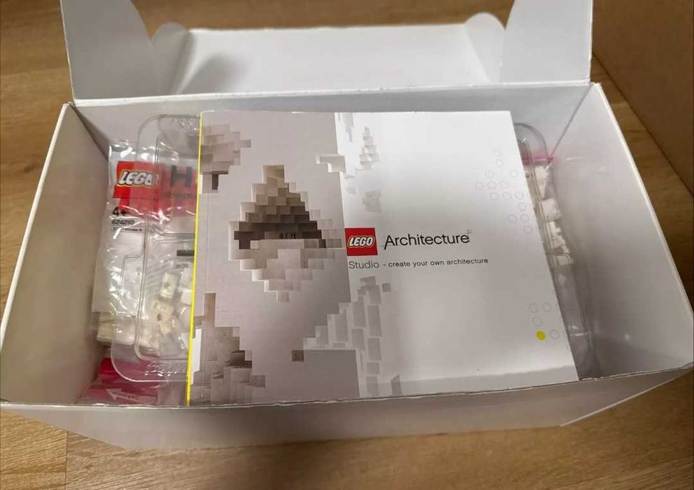 Lego Architecture Studio 21050