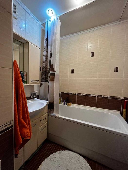 Продаю 3-комнтаный дом  в городе!