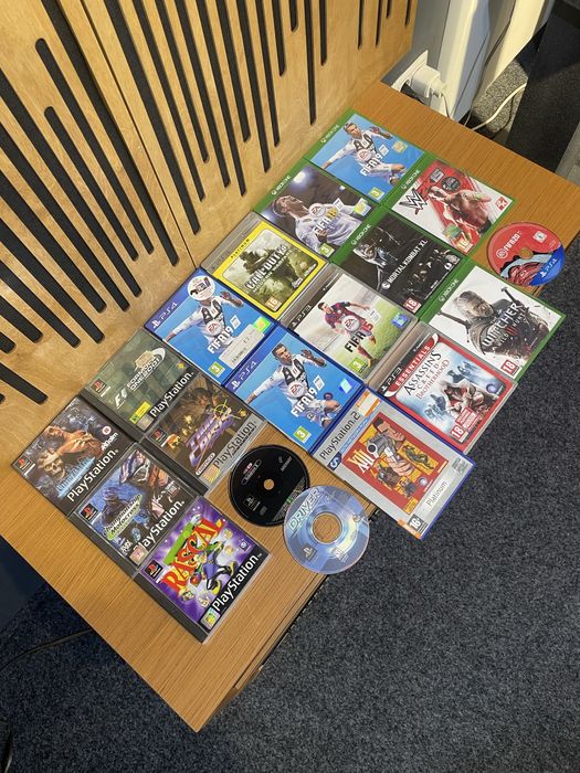 Lot jocuri ps 1 ps 2 ps 3 ps 4 xbox