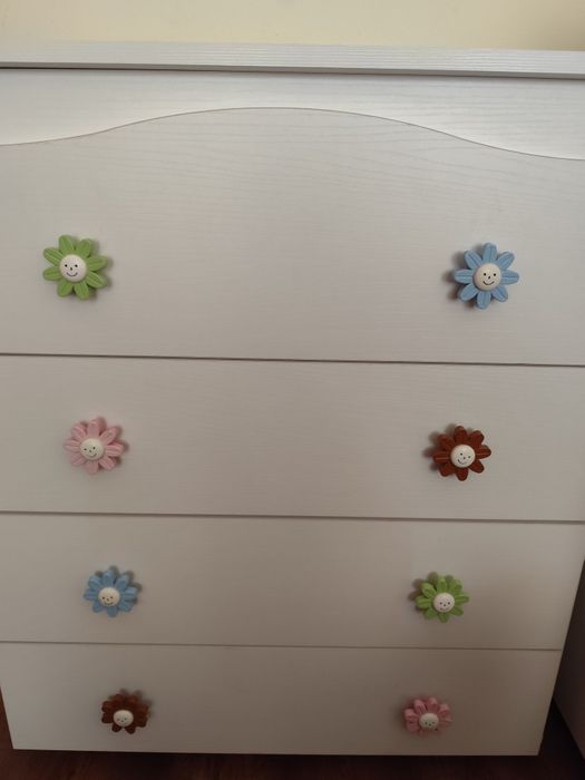 Кошара с люлеещ механизъм + скрин