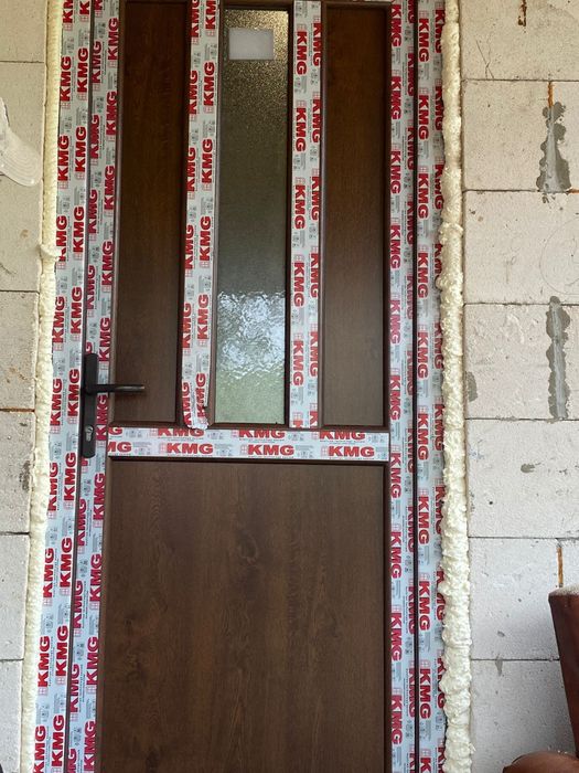 Vând geamuri și uși de termopan doar pe comandă