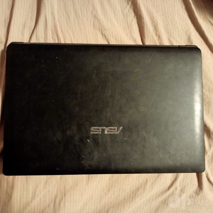nout book ASUS 4/250
