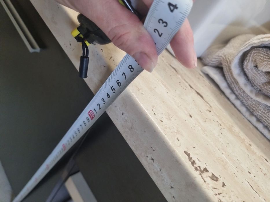 Mobilier baie cu toate incluse ,lavoare si baterii