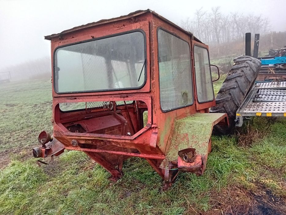 Cabina universal 650