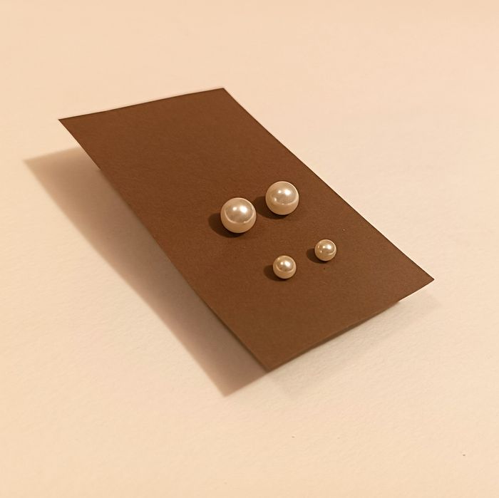 Два чифта перлени обеци