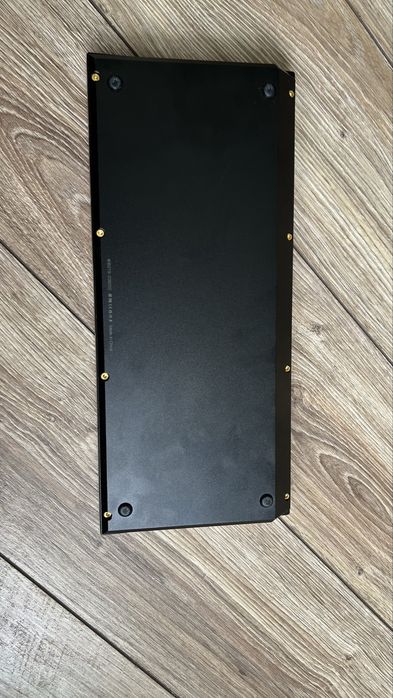 Tastatură Mecanică Keychron Q1 Max (Gateron Jupiter Banana) – Pachet Complet