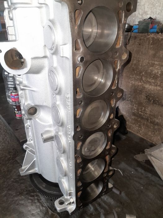 Bmw E 28  520 m20 injector 1987