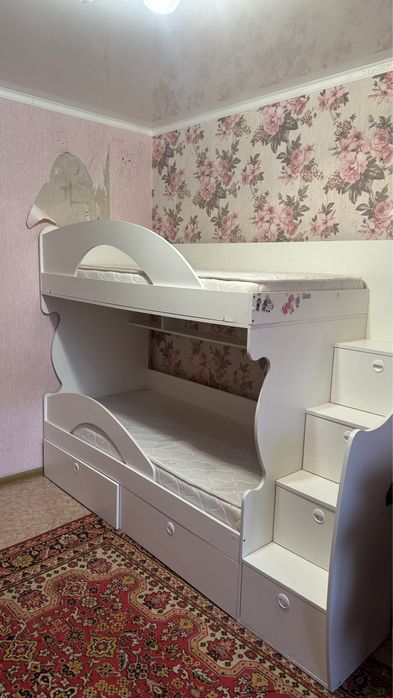 Кровать детская двухярусная