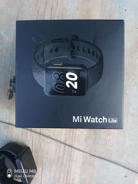 Смарт    -часы .