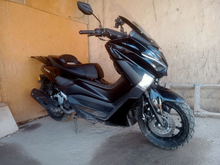 Skuter tmax 150 kub
