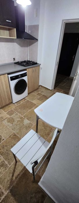 inchiriez apartament 3 camere