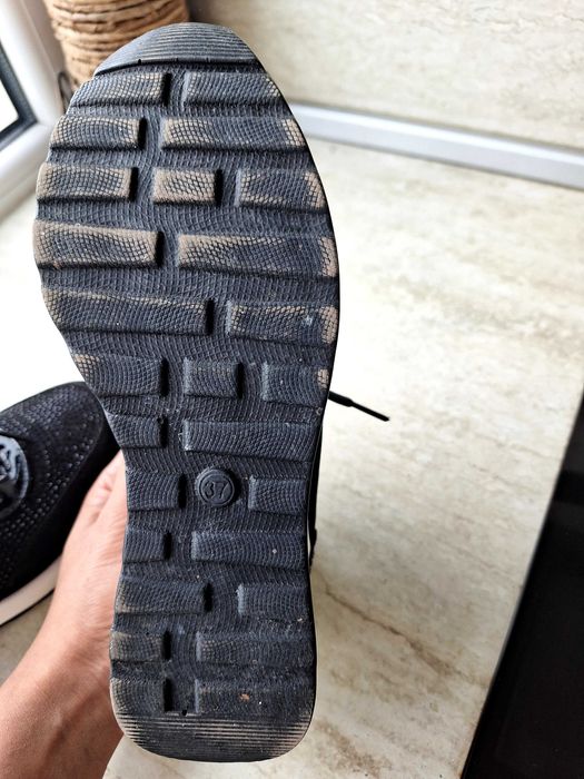 Дамски обувки номер 37