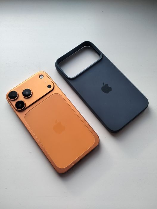iPhone XR 128GB в корпусе iPhone 17 Pro