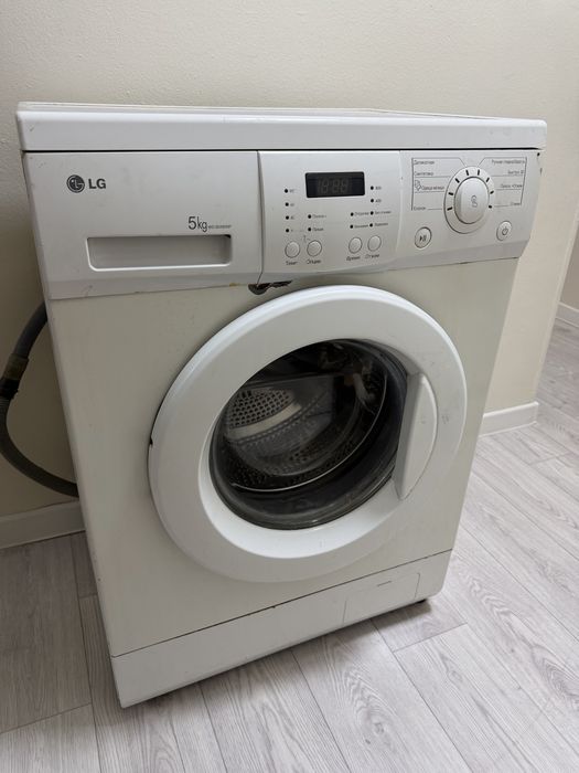 Продам стиральную машину LG