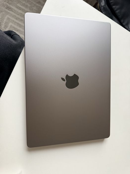 Macbook pro 14 m1 pro 16/512gb
