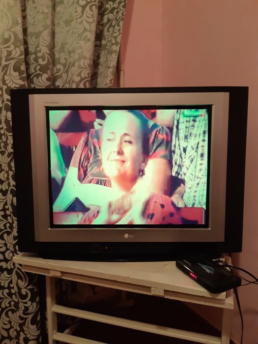 Продаётся телевизор LG