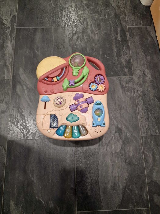 Уокър за прохождане 4 в 1 - Уокър, тротиметка, и колело и маса за игра