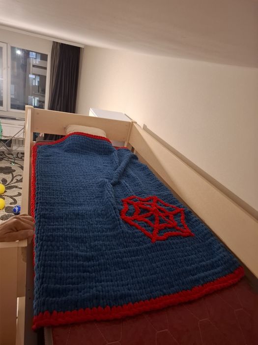 Кровать подростковая