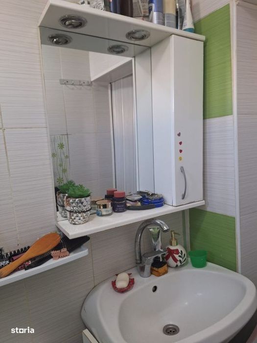 Apartament 2 camere, 33 mp, zona Bariera Valcii
