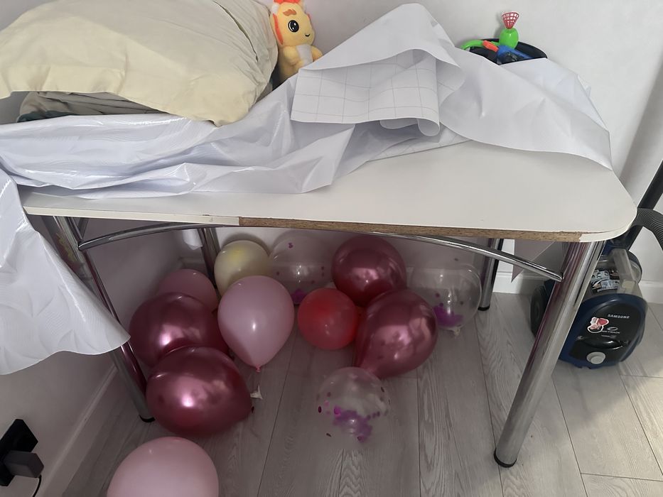 Продам стол б/у кухонный