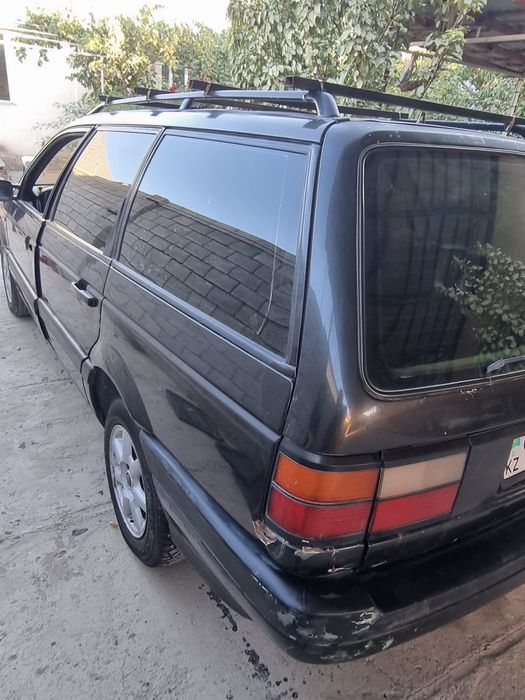 Продам пассат универсал 1993