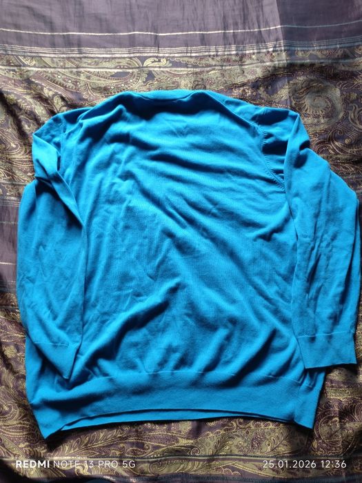 BOSS, Moncler - памучни пуловери