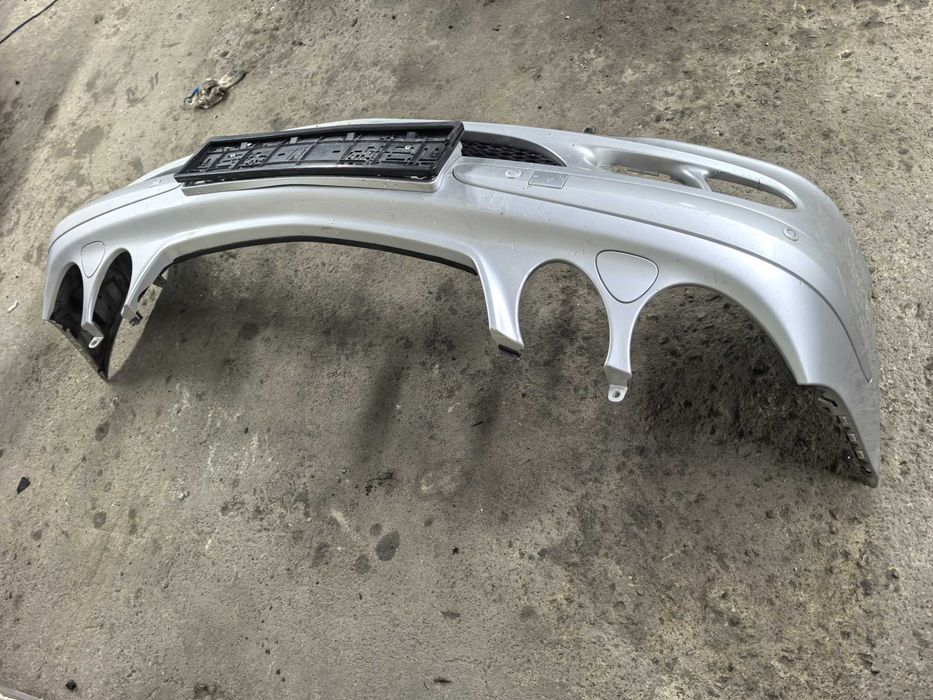 Бампер передний Мерседес 211