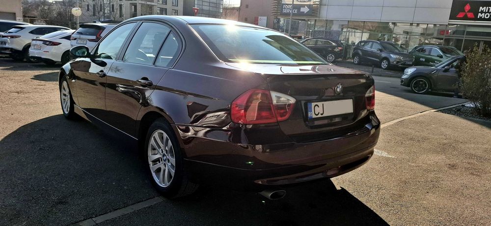 BMW Seria 3 E90 320D
