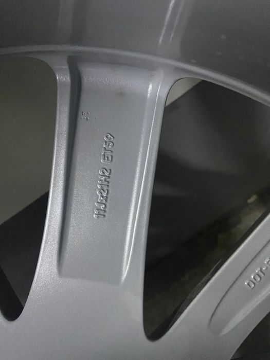 Продам шины с дисками на Bentley Continental, торг