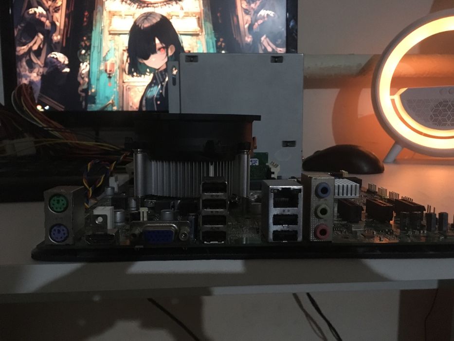 Продам комплект материнский плата процессор