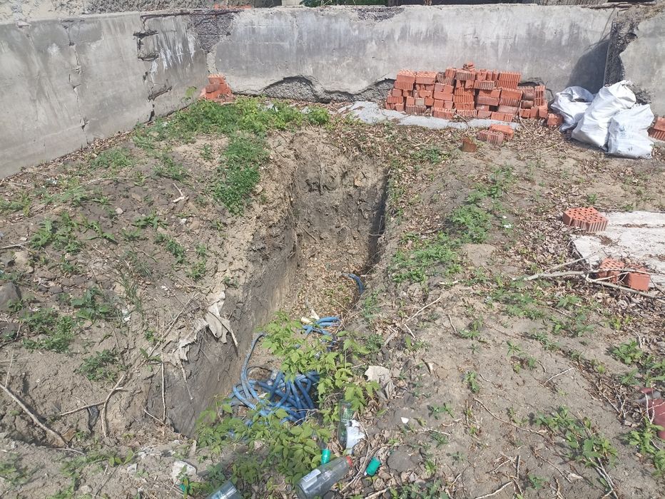 Продам место под гараж