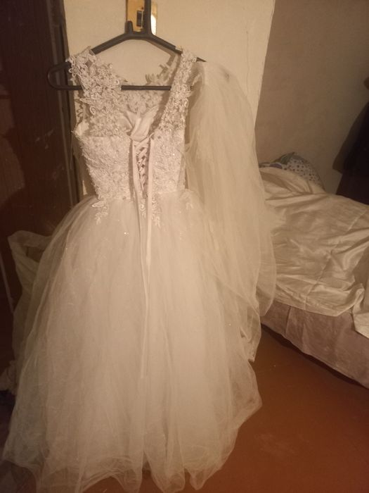 Свадебные платье фата продам